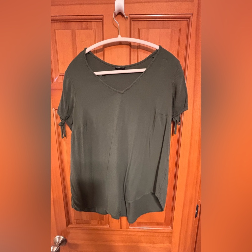 Torrid Women's Olive Top with tied sleeves